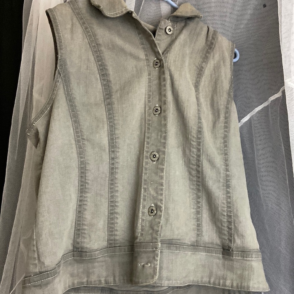 Chico’s Platinum Grey Jean Vest